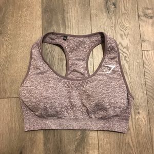 Seamless sports bra